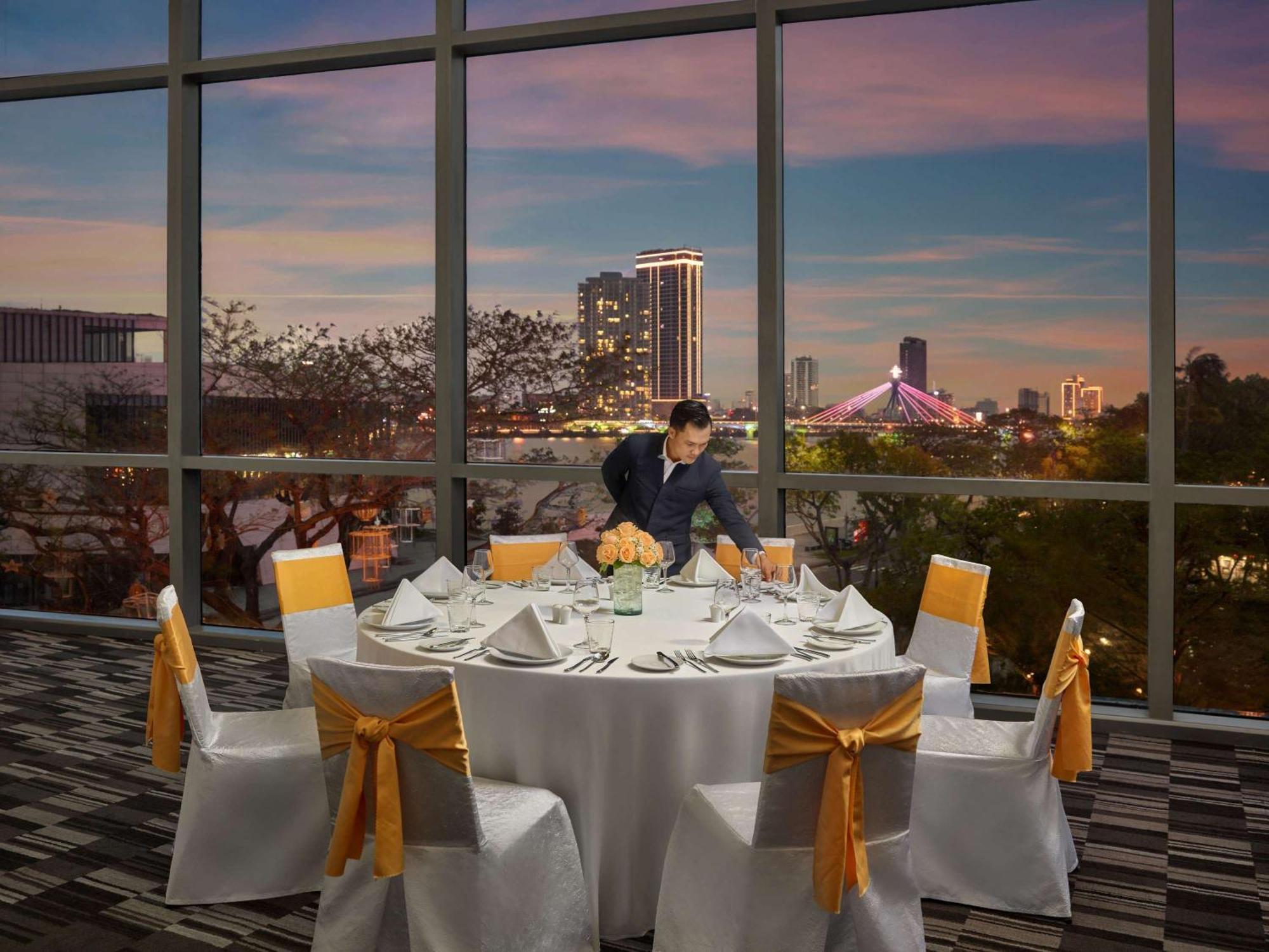 Novotel Danang Premier Han River Da Nang Exterior foto